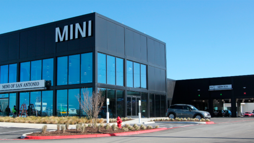 San Antonio BMW Mini Showroom - PQR International Usa